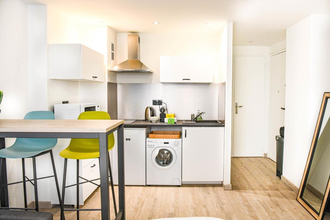 Studio Sur Le Vieux-Port Ideal Pour 2 Personnes Apartment Marseille Bagian luar foto