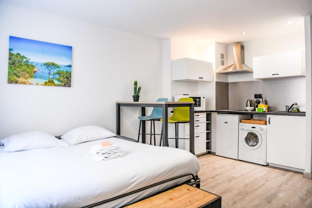 Studio Sur Le Vieux-Port Ideal Pour 2 Personnes Apartment Marseille Bagian luar foto