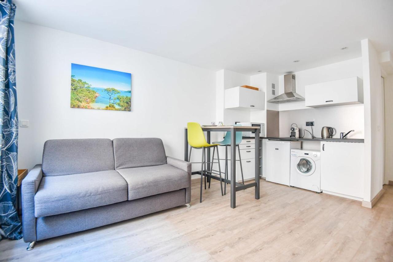 Studio Sur Le Vieux-Port Ideal Pour 2 Personnes Apartment Marseille Bagian luar foto